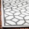 Daria Outdoor Rug - Safavieh
